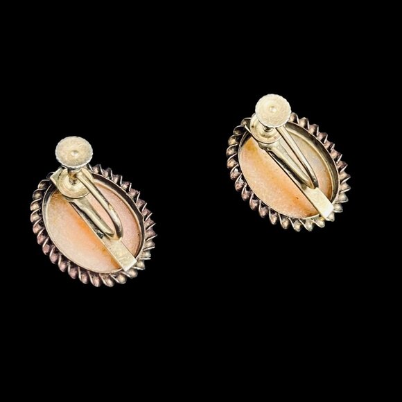 Vintage 1/20 12k GR Carved Shell Cameo Screw Back Earrings (5285) - Picture 6 of 8